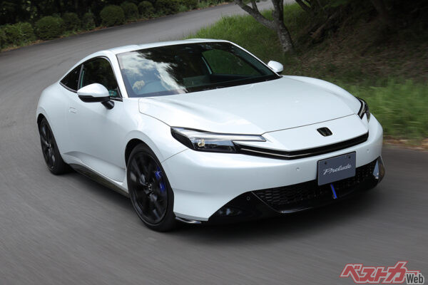 ホンダ プレリュード（2025年9月発表・617万9800円）。全長4520×全幅1880×全高1355mm、車重1460kg、2L直4（141ps/18.6kgm）＋モーター（184ps/32.1kgm）、23.6km/L