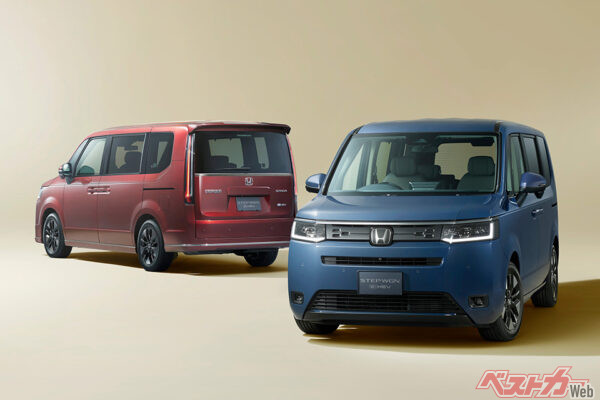 2022年登場の現行型（6代目）ホンダ ステップワゴン。写真は2025年12月に追加された30周年特別仕様車