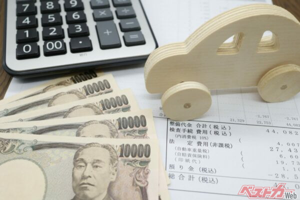 中古新規登録では検査と登録の両方が必要となり、窓口では合計3400円に。単体より負担が大きくなる（PHOTO：Adobe Stock_umaruchan4678）