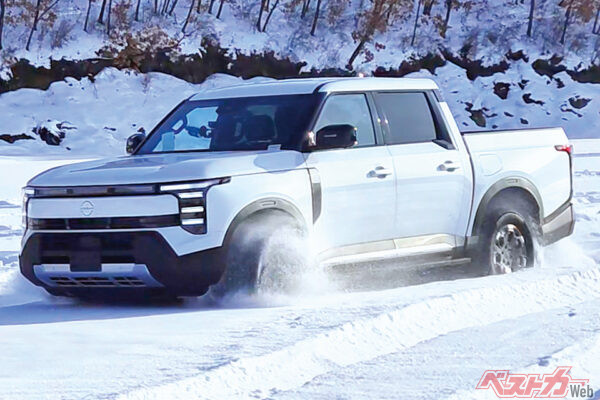 鄭州日産 フロンティア プロ PHEV。エクステリアは初代テラノをオマージュ