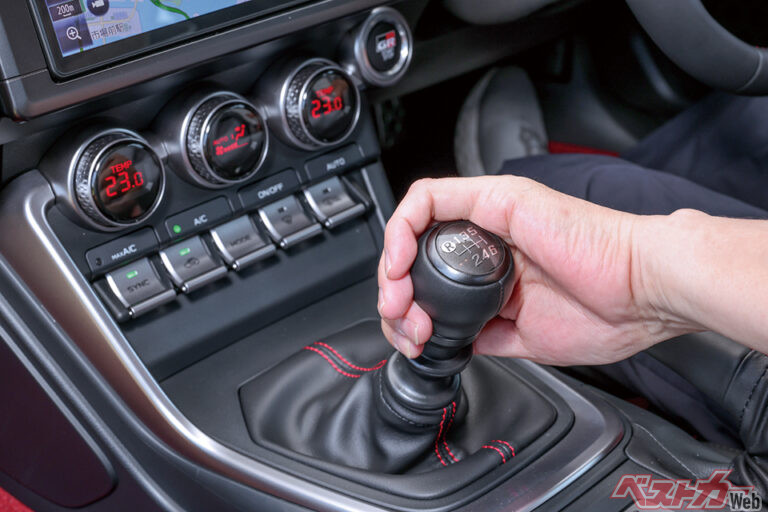 ボケ防止にもなる！　おじさんにちょうどいい「肩肘張らないで乗れるMT車3選」