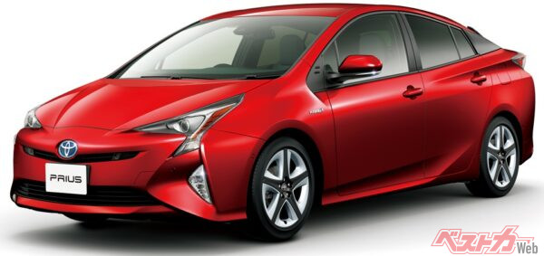 新車じゃなくてもいいんじゃない？　中古で買っても古臭さを感じさせないクルマ4選