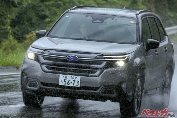 RAV4より重いのに新型フォレスターハイブリッドが超軽快!!　スバル独自の機械式AWDのスゴさって!?!?