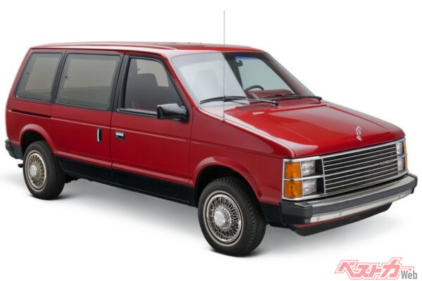 プリムス ボイジャーもまたミニバンの祖と言える車種のひとつ