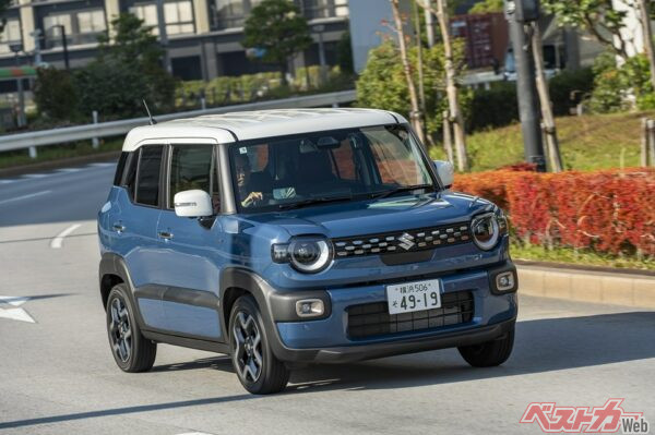 外からの見た目だけではMZかMXかそして2WDか4WDはぱっと見わからないだろう