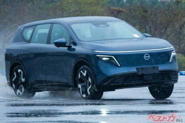 東風日産 NX8。「東風日産」が独自開発したEV「Nシリーズ」の第2弾