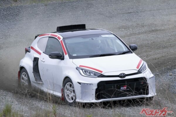 1.6Lの初期の試験車両ながら、乗って楽しくミドシップ4WDの奥深さを体験できた