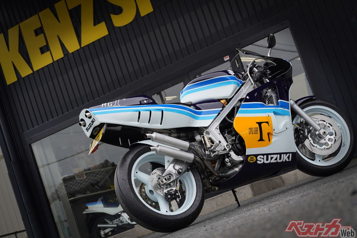 Kents Sports Creates a Stunning Suzuki RGV-γ Replica with Genuine GP500 Bodywork!