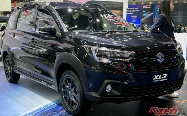特別仕様車のブラックエディションの価格は835,000バーツ、日本円にすると約401万円と比較的リーズナブルだ