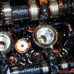 エンジンオイル交換5000kmはもう古い？　メーカー推奨1.5万kmは新常識？　放置したクルマの末路とは