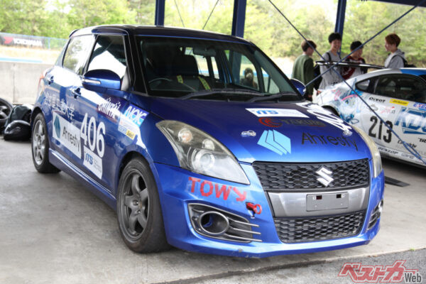 スイフトスポーツの部車が多いのは関東同様