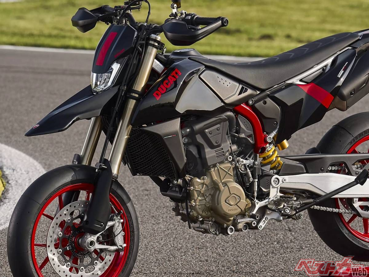 Ducati Unveils the Hypermotard 698 Mono Nera: A Blacked-Out Supermoto Beast