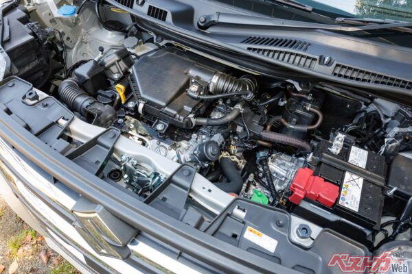 改良されたソリオは3気筒のマイルドハイブリッドを搭載。カタログ燃費ではリッター22kmを達成している