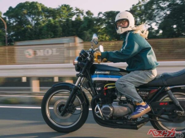 低身長バイク女子が乗りこなす、世界一小さいJ！カワサキZ400J
