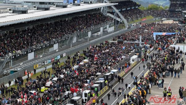 フェルスタッペンの参戦もあってなんとニュルにはなんと35万2000人が詰めかけた