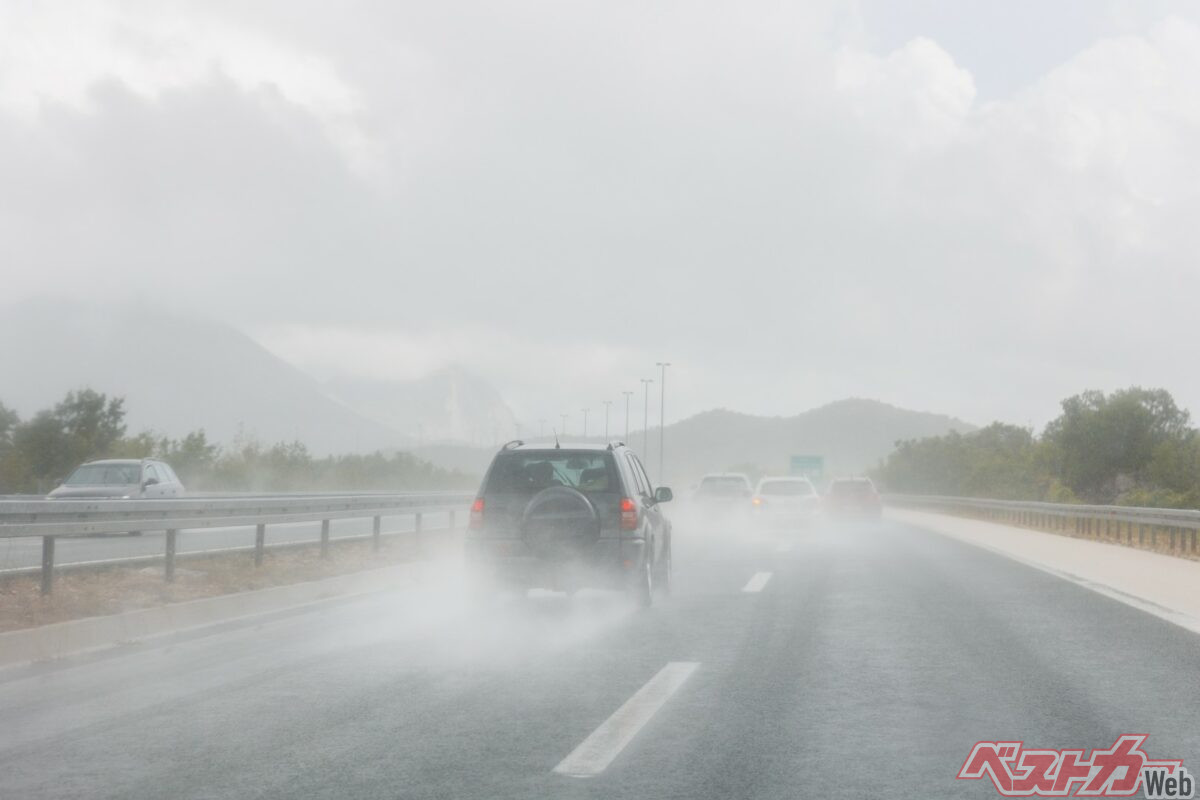Beat the Rainy Season: Tire Tread and Pressure Tips to Avoid Hydroplaning