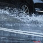 梅雨本格化でタイヤが気になる!!　「溝」と「素材」で理解する「本当に雨に強いタイヤ」の選び方