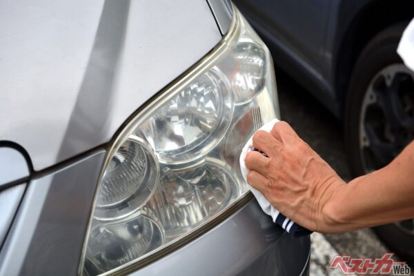 ライトの黄ばみはアルカリ電解水!! タバコ臭にはクエン酸が効く!! 100均グッズで愛車はこれだけ若返る!!