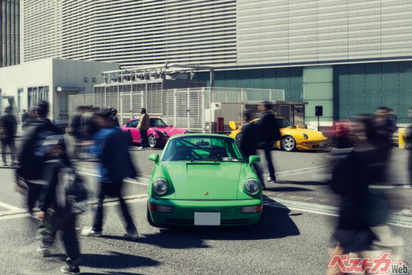銀座がポルシェだらけに!? 首都高KK線を空冷モデルが占拠！ 「ルフトゲクールト東京」が幻想的すぎた