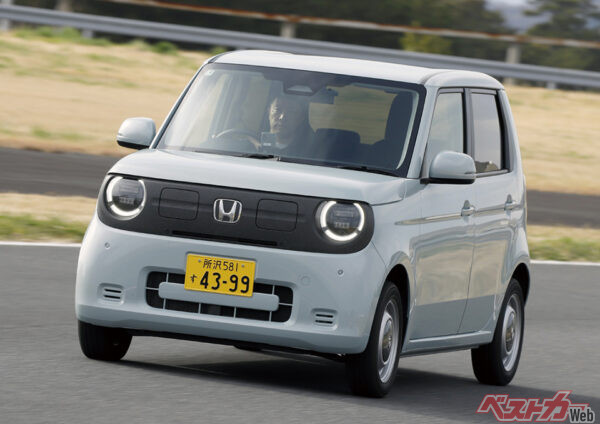 ホンダ N-ONE e: G(価格=269万9400円 ※CEV補助金=58万円)。29.6kWhの大容量バッテリーを搭載し、一充電航続距離は295km!