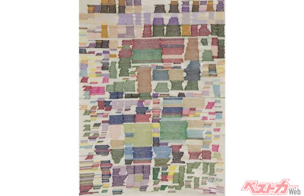 Yuinaさんの刺し子の作品「無題」。暗い色と白とのバランスが素晴らしいと高く評価された
