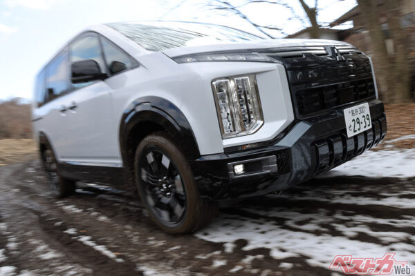 どんな道でも卓越した安定性で走行することができる