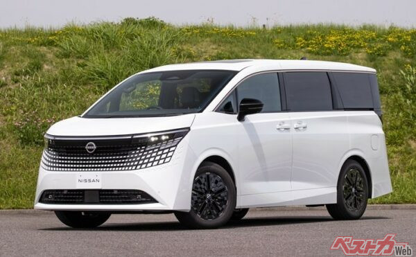 X e-4ORCEの価格は689万7000円。はたして諸費用コミコミの乗り出し価格は？