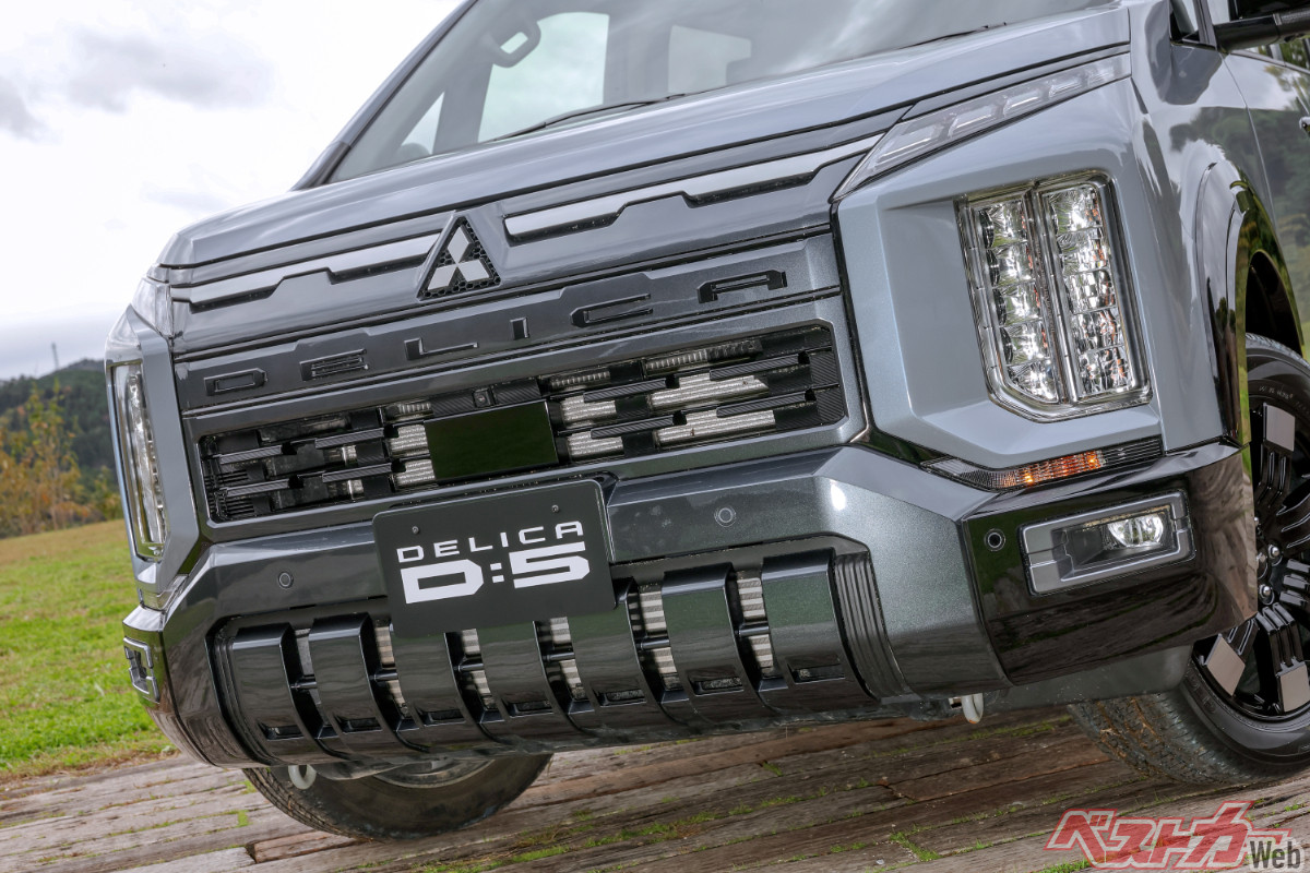 Mitsubishi Teases New Delica D:6!? Unique SUV Minivan Coming Within 5 Years!