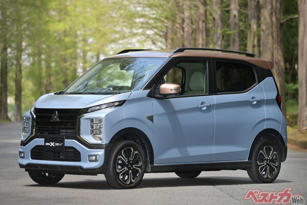 三菱 eKクロスEV（2022年6月デビュー）。全長3395×全幅1475×全高1655mm