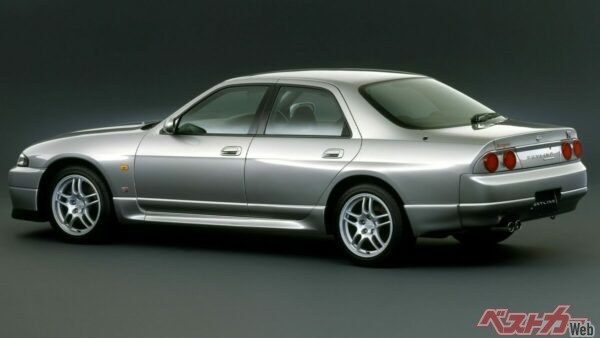 限定400台の超レアなれど実力は超級!! 4ドアGT-R「R33オーテックバージョン」が今なお幻すぎる理由
