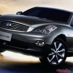 今なら売れてた!? 330馬力V6エンジン搭載の豪華SUV！ 日産「スカイラインクロスオーバー」が消えた理由