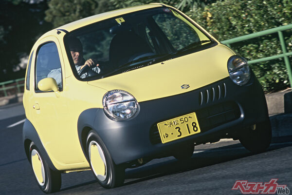 新車で49万円!! しかも超低燃費「34.0km/L」達成！ スズキ「ツイン」の挑戦と誤算