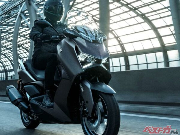 【新車】ヤマハ「XMAX ABS」に新色マットダークグレーとブルーが登場！73万7000円で7/7発売