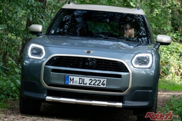 「ミニ」はヤリスクロスやヴェゼルの代わりになる？　価格よりもキャラで選ぶ輸入車SUV