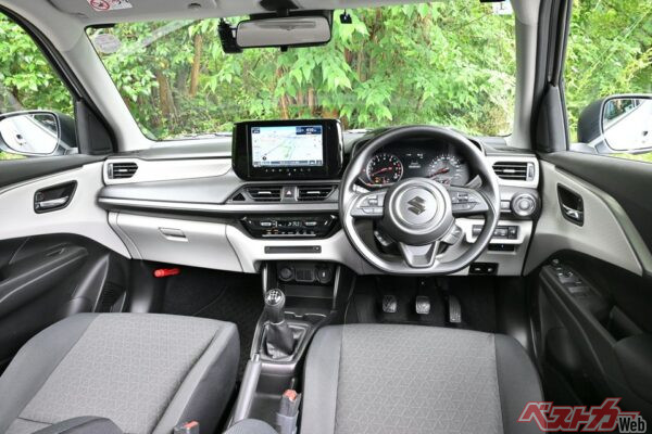 もちろん、「てんこ盛り」と言えるほど装備が充実しているHYBRID MZもオススメだ。ただでさえ装備が充実しているスイフト、最上位グレードでも破格と言っていい