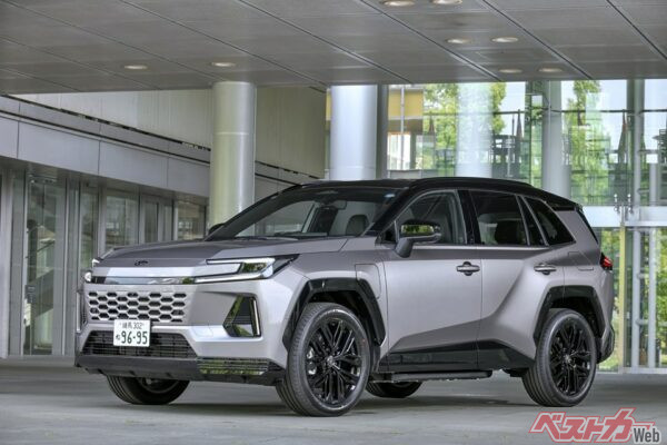 トヨタの最新技術がふんだんに盛り込まれた新型RAV4。写真は新型RAV4よりやや遅れて登場したRAV4 PHEV