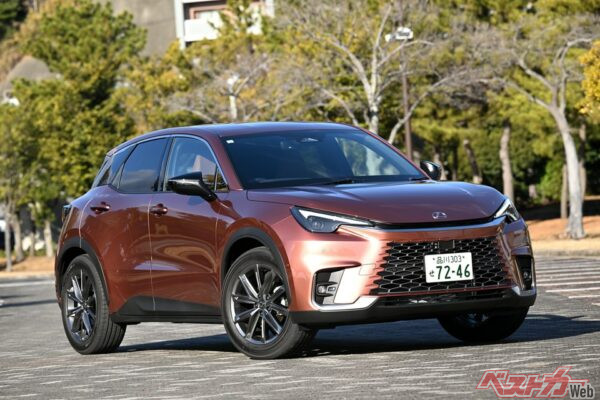「サイズのヒエラルキー」を超えるというテーマを携えて2023年登場したレクサス LBX