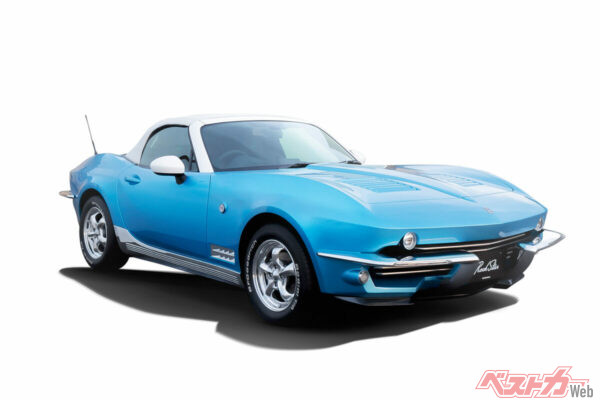 2018年に限定200台で販売されたロックスター。ロードスターがベースの2人乗りのクラシックカー風オープンカーである