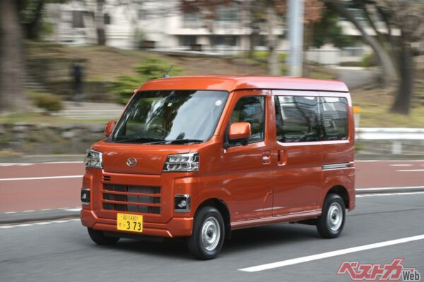軽バン絶対王者のハイゼットカーゴ&アトレーが一部改良!!　日々の生活を支える相棒に贅沢すぎる装備が標準化されたなんて歓喜!!