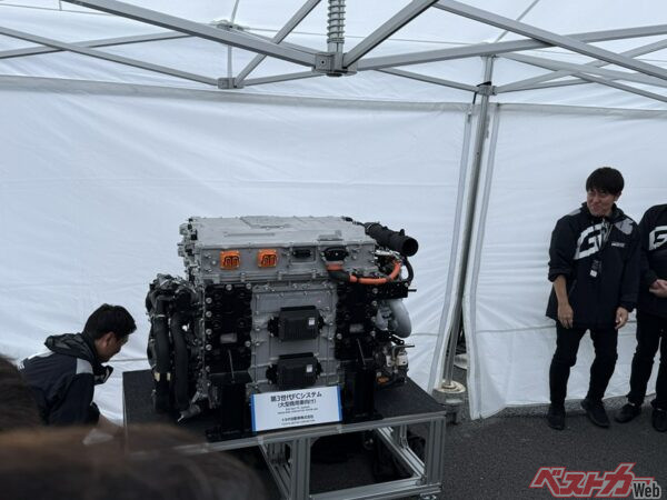 大型トラックへの搭載が始まる第3世代FCで物流のカーボンニュートラルが進むことが期待される