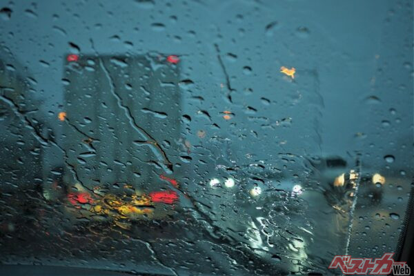 ジメジメ湿気でスマートキーの寿命も縮む!?　「梅雨の隠れリスク」7選