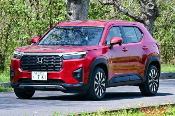 2023年登場、翌年より販売となった2代目WR-V。物価も高くなっている2020年代半ばで、リーズナブルなコンパクトSUVを出したことに天晴