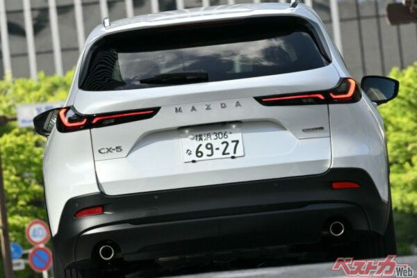 新型CX-5は車中泊もいけるのか？　荷室の広さとフラット性能をチェック!!