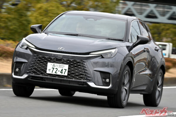 レクサス LBX。車名のLはサイズのLではないんですね。なるほど～