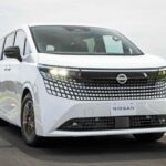 こんな装備いる？　いらない？　新型エルグランドの自動窓晴れ機能　画期的な「おもてなし装備」最新版!!!