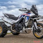兄弟機がカスタムバトル！「BATTLE OF THE TWINS」欧州で開催！ CB750 HORNETとXL750 TRANSALPが「オンロード vs オフロード」で人気総選挙
