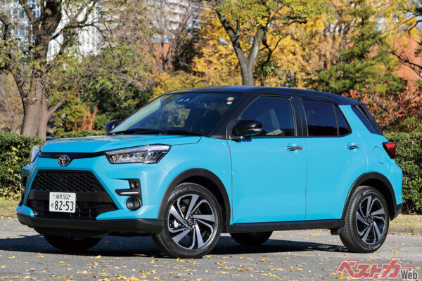 第2位：トヨタ ライズ（日本への貢献度：84点）。5ナンバーサイズのAセグSUV。FF車は1.2Lエンジンと1.2Lハイブリッド、4WD車は1Lターボ搭載