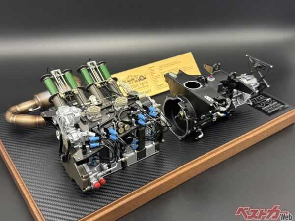 実車同様の構成パーツ類が装着