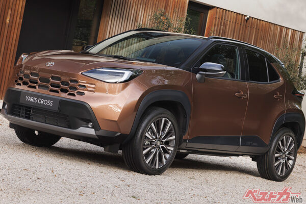 日本導入の可能性あるか!?　東南アジア仕様は先代RAV4風だけど、、、欧州ヤリスクロスはデザイン変更で新型RAV4化！