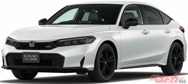 2026年6月5日より発売となったシビックe:HEV RS。エクステリアでは、前後にRSエンブレムを装着、マットベルリナブラックの18インチアルミホイールや、ブラックのホイールナットなども備えた仕様だ